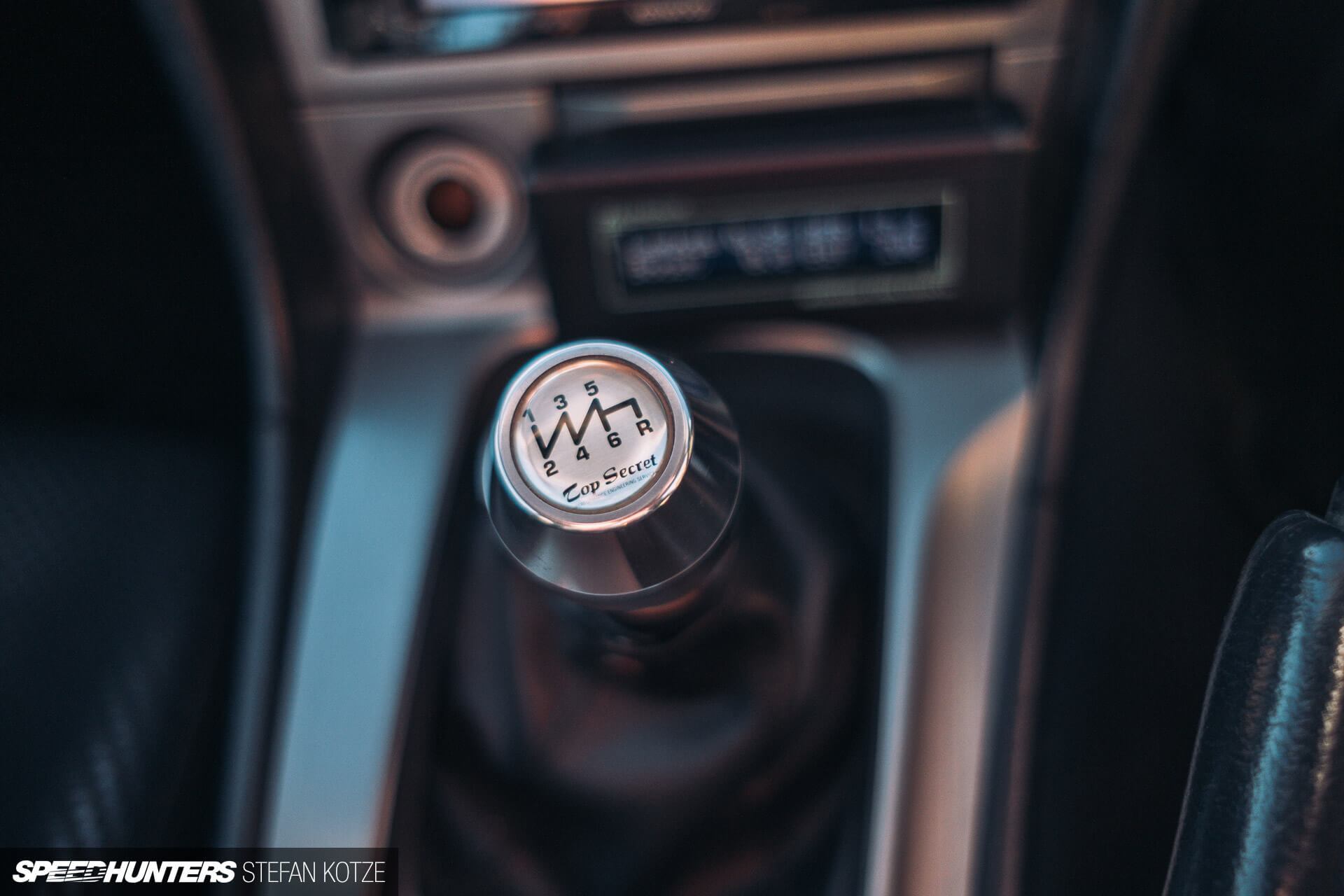 Gear stick of the Nissan Skyline R34 GT-R