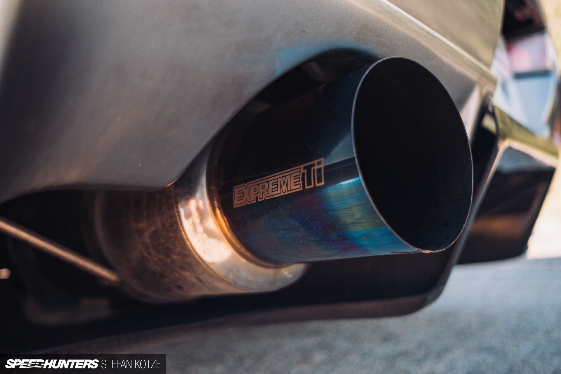 Exhaust of the Nissan Skyline R34 GT-R