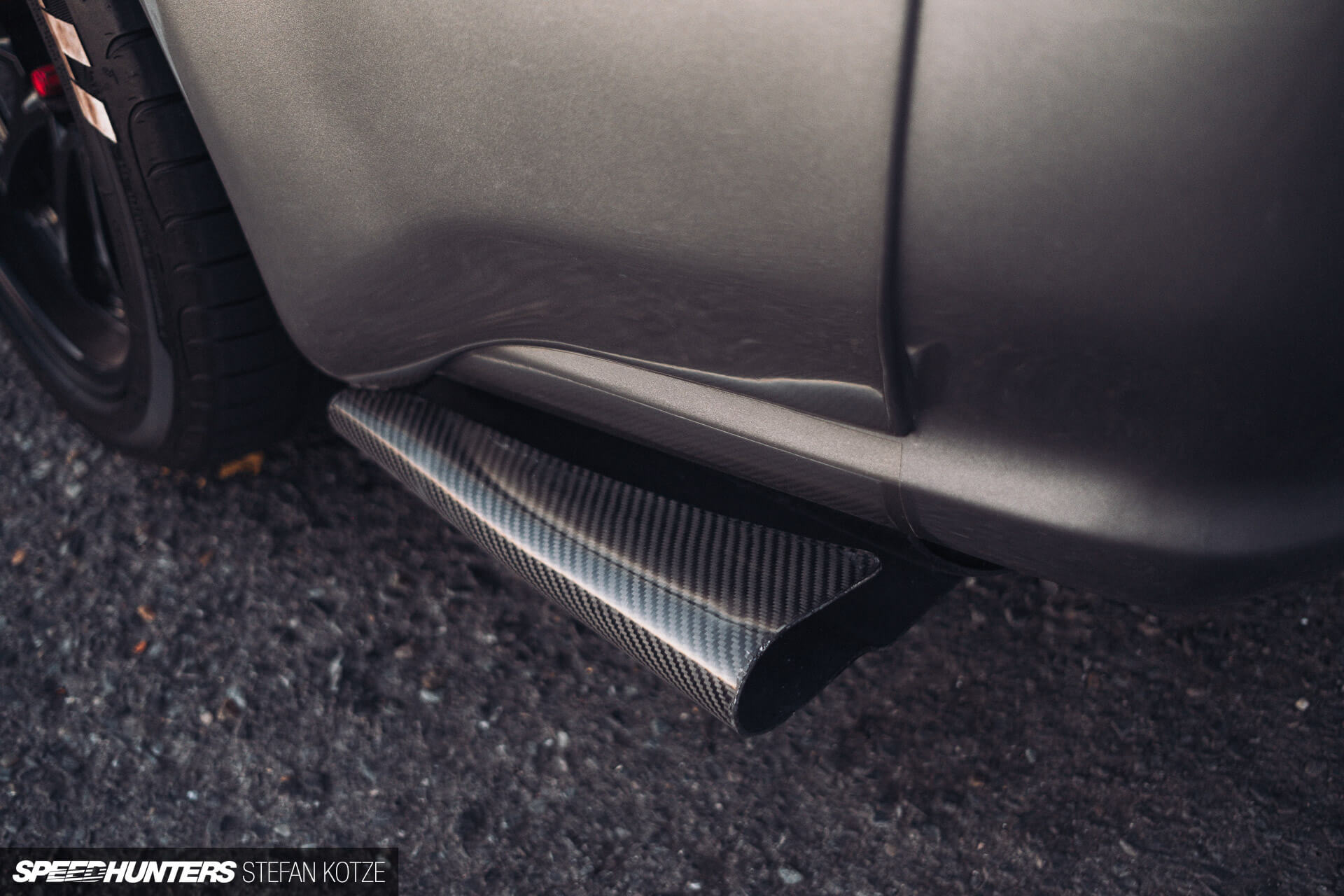 Exhaust of the Nissan Skyline R34 GT-R